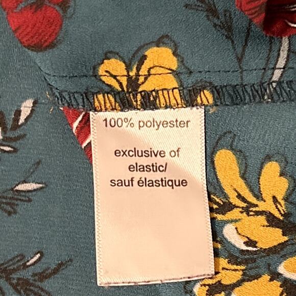 Maurices Green Floral Lattice Neck Tunic Blouse Top Size Medium - Picture 7 of 8